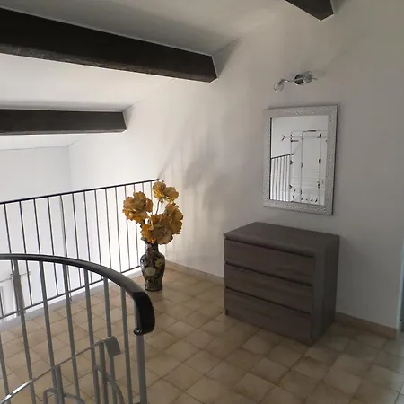 Location Saisonniere 30700 6personnes Apartment Uzes